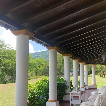 Las Camelias Casa de Campo en San Lorenzo, Salta Exterior foto